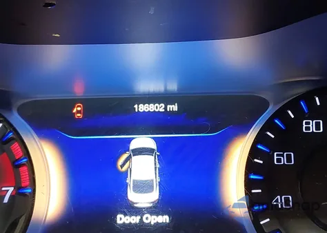 2015 Chrysler 200 S z USA, uszkodzony, nr VIN 1C3CCCBB4FN721314